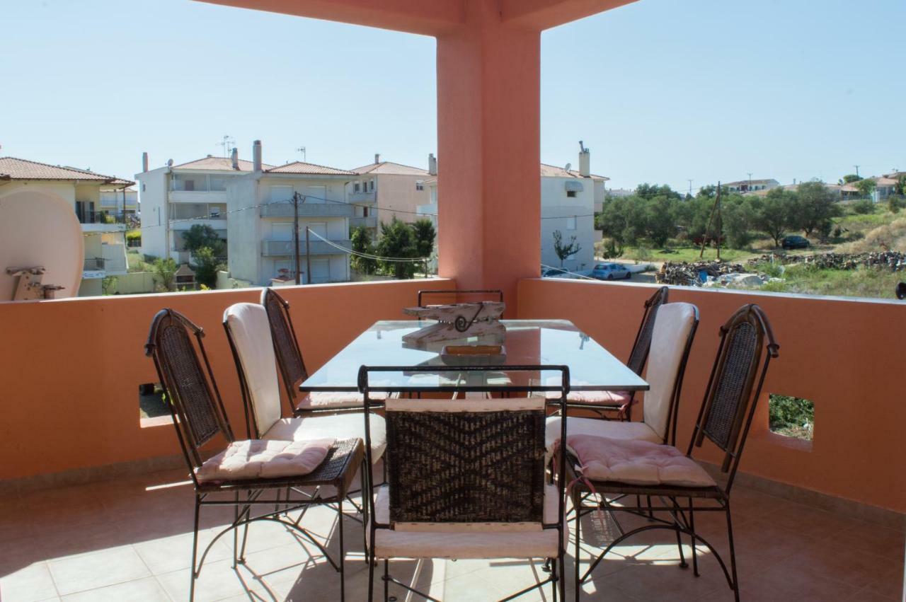 The House Dimitra Nea Fokaia Villa Exterior photo