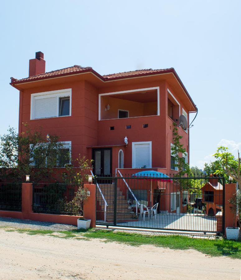 The House Dimitra Nea Fokaia Villa Exterior photo